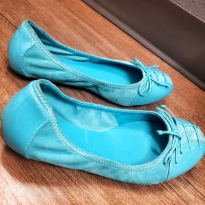 COLE HAAN Tali NikeAir Metallic Pewter Shiny Leather Wedge Pumps Bow Size 7.5